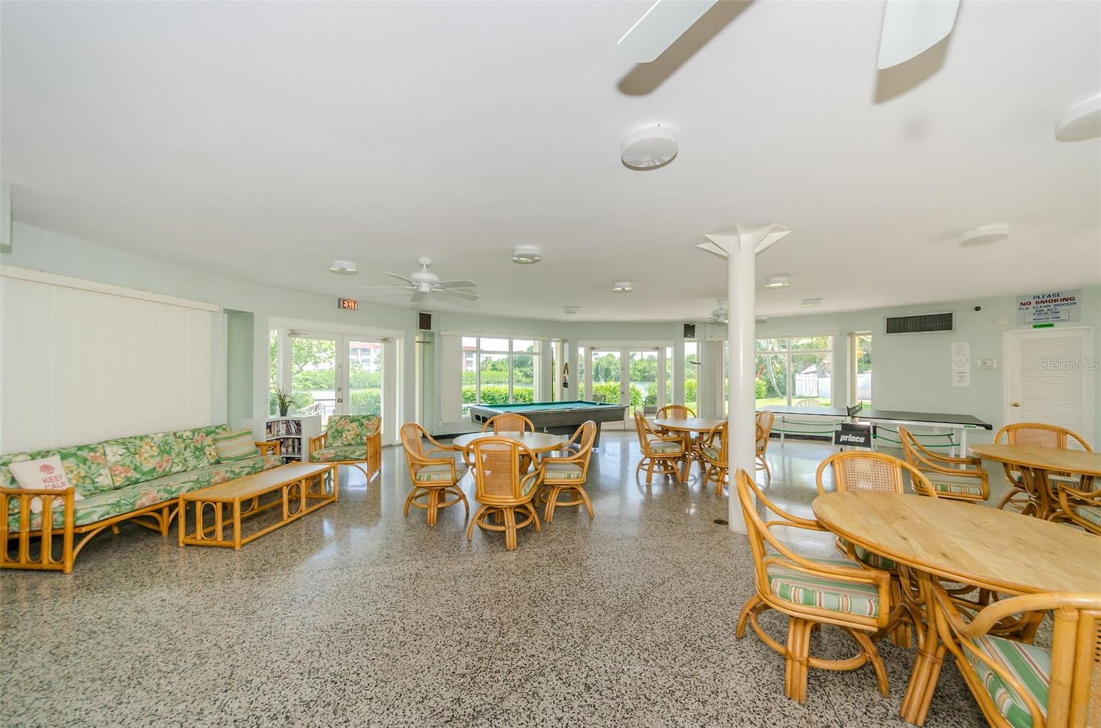 Image 10 of 22 For 4580 Overlook Drive Ne 191