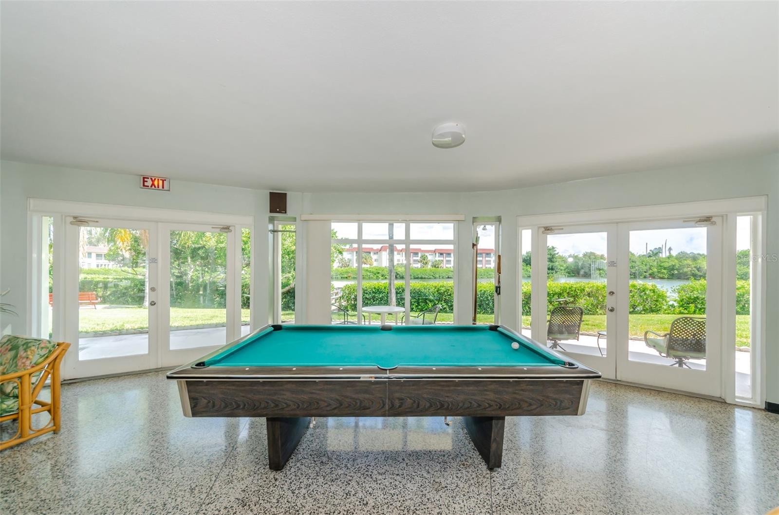 Image 11 of 22 For 4580 Overlook Drive Ne 191