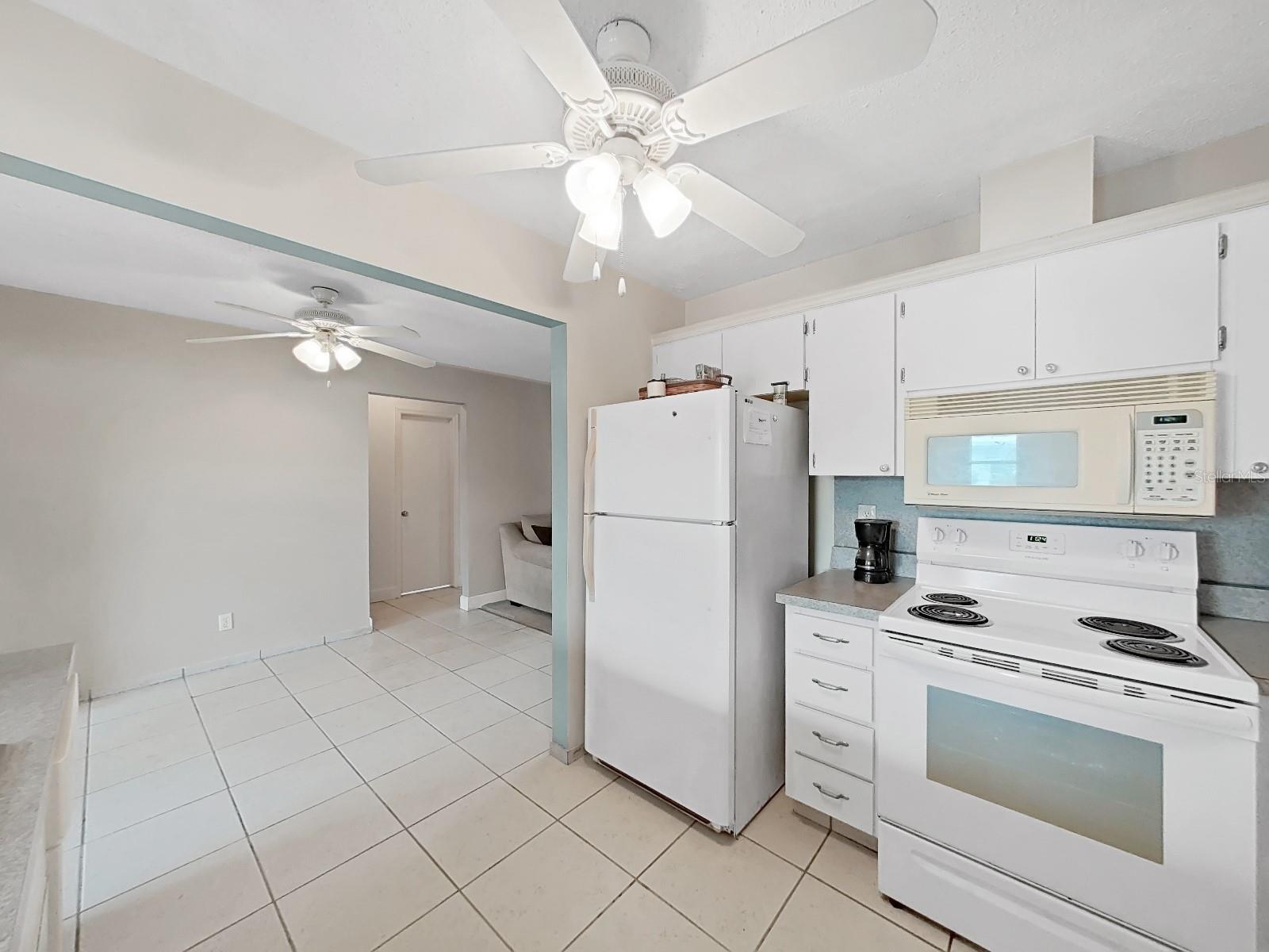 Listing photo id 12 for 3515 100th Terrace N