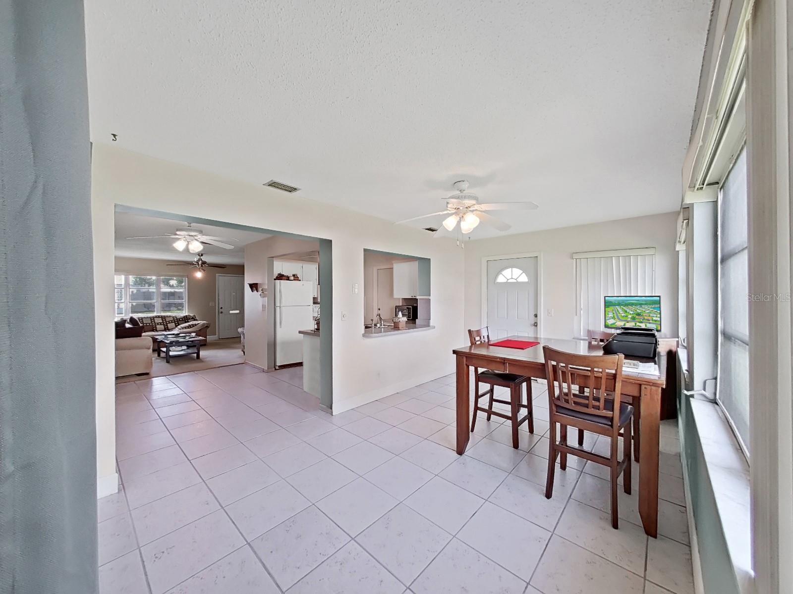 Listing photo id 22 for 3515 100th Terrace N