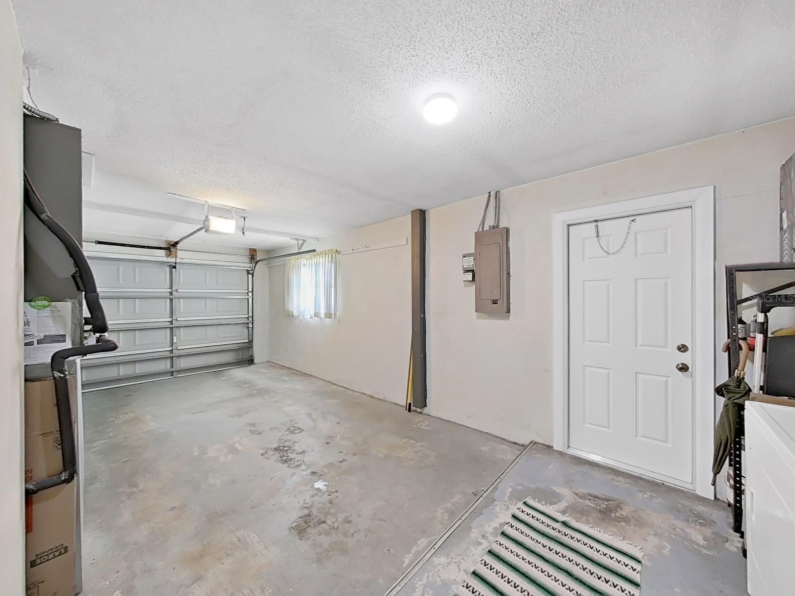 Listing photo id 29 for 3515 100th Terrace N