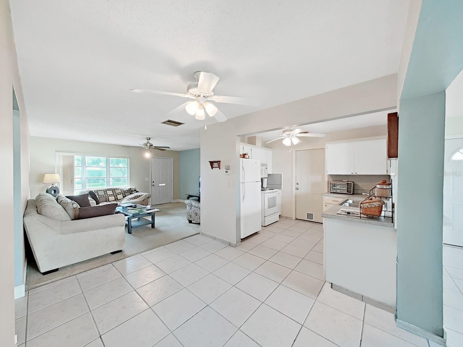 Listing photo id 7 for 3515 100th Terrace N
