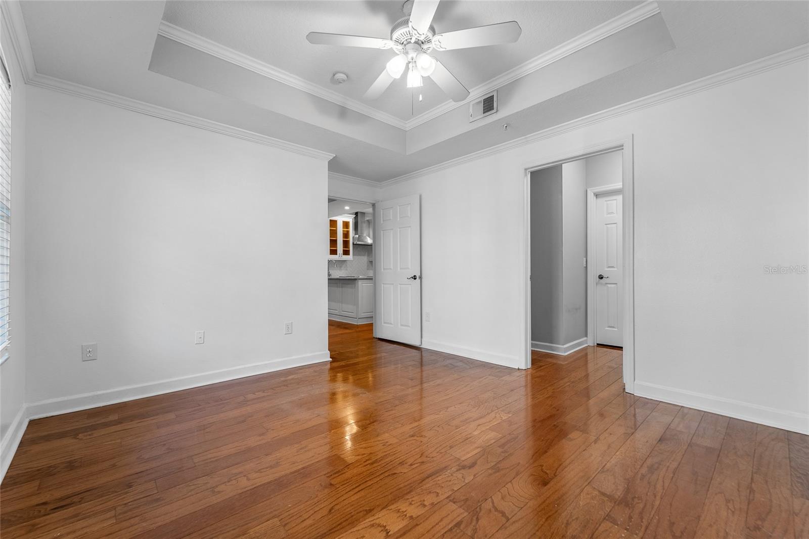Image 16 of 32 For 800 Dakota Avenue 307