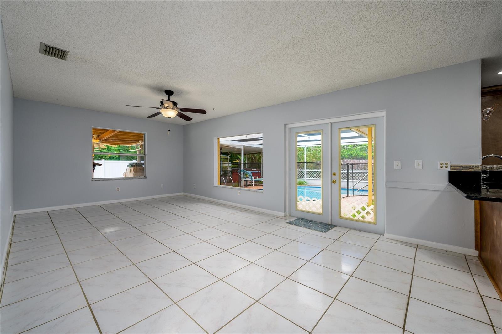 Image 12 of 31 For 17807 Fallowfield Drive