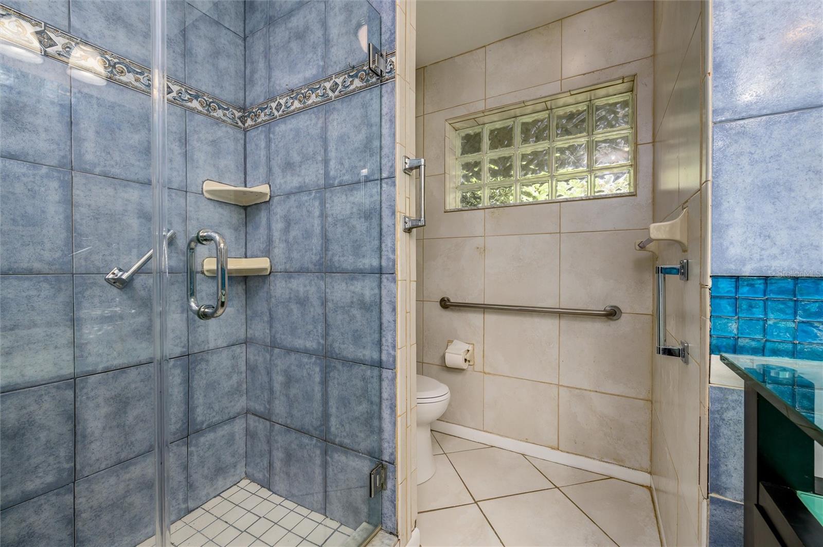 Image 19 of 31 For 17807 Fallowfield Drive