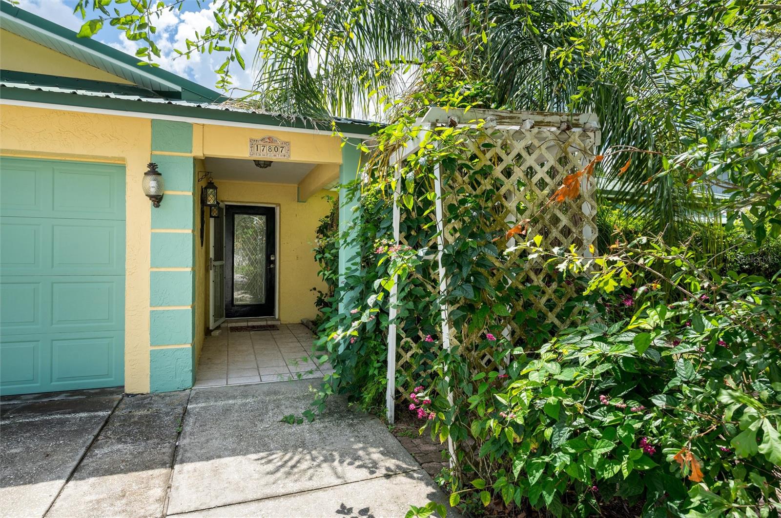 Image 3 of 31 For 17807 Fallowfield Drive