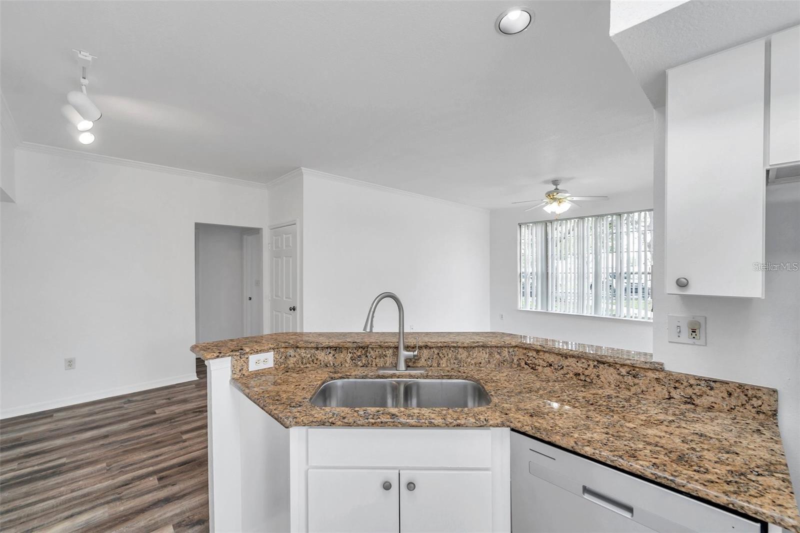 Image 17 of 49 For 9602 Lake Chase Island Way 9602