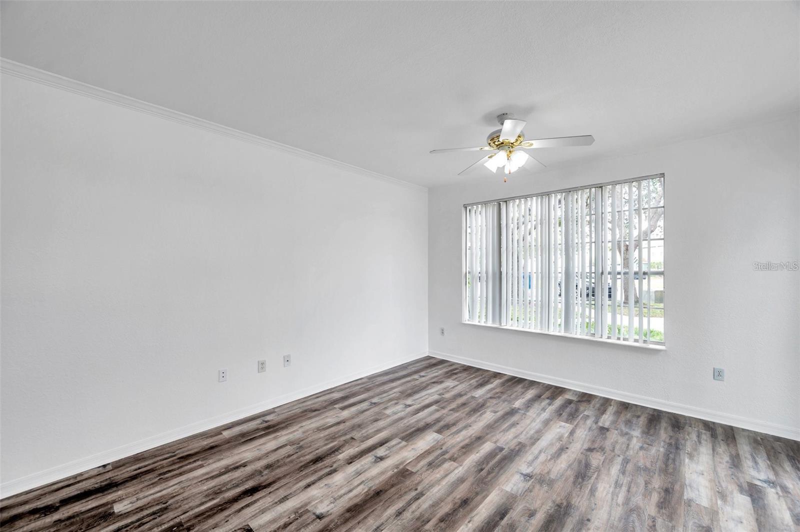 Image 8 of 49 For 9602 Lake Chase Island Way 9602