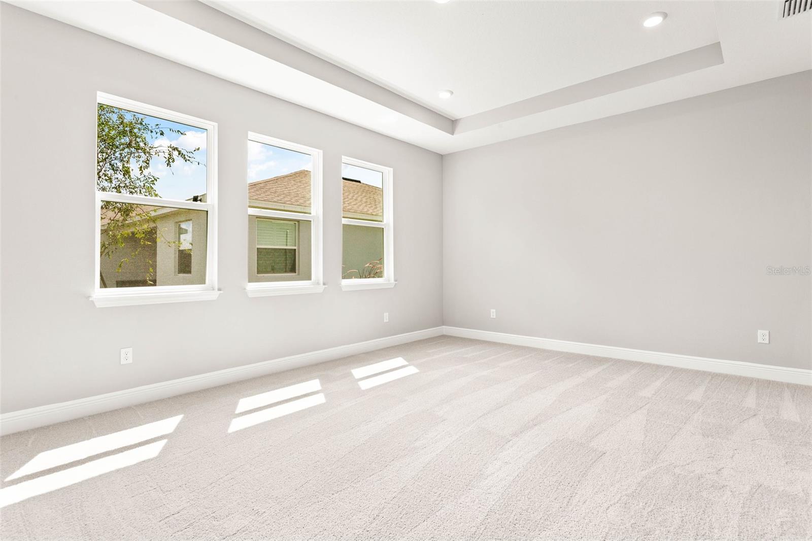 Image 17 of 29 For 23176 Pachino Way