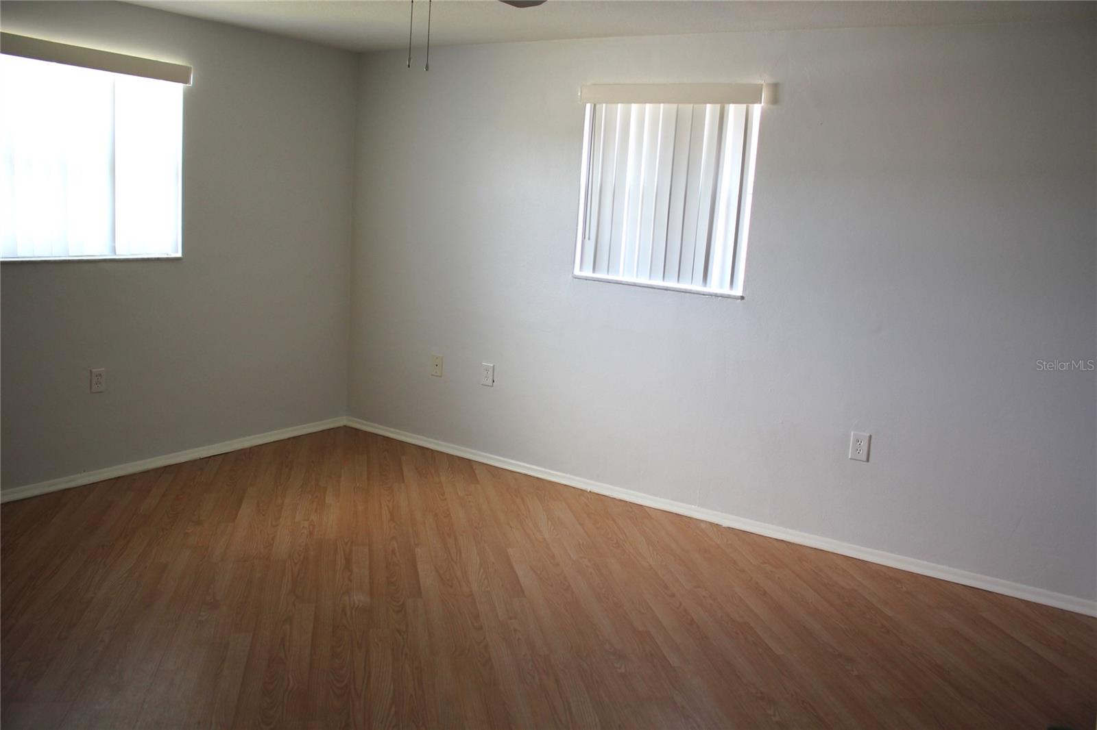Image 12 of 25 For 10241 Regency Park Boulevard