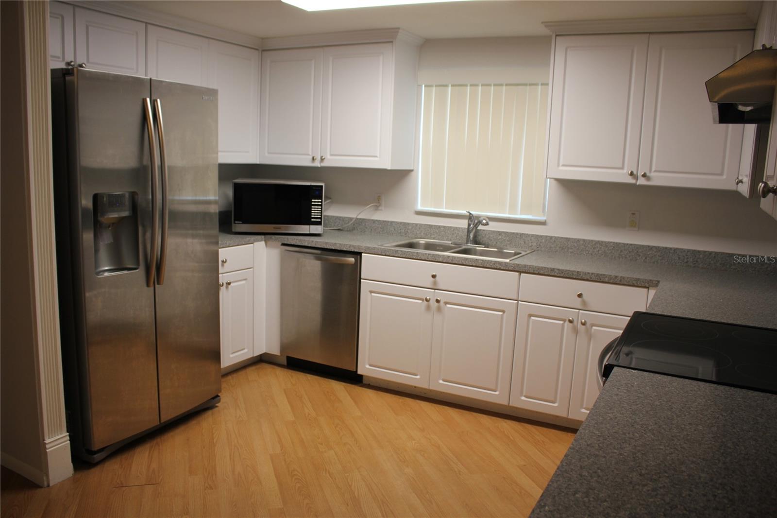 Image 4 of 25 For 10241 Regency Park Boulevard