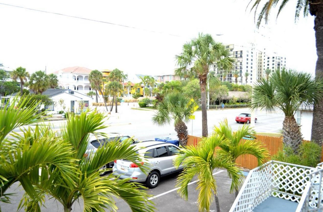 Image 36 of 38 For 3675 Gulf Boulevard 4