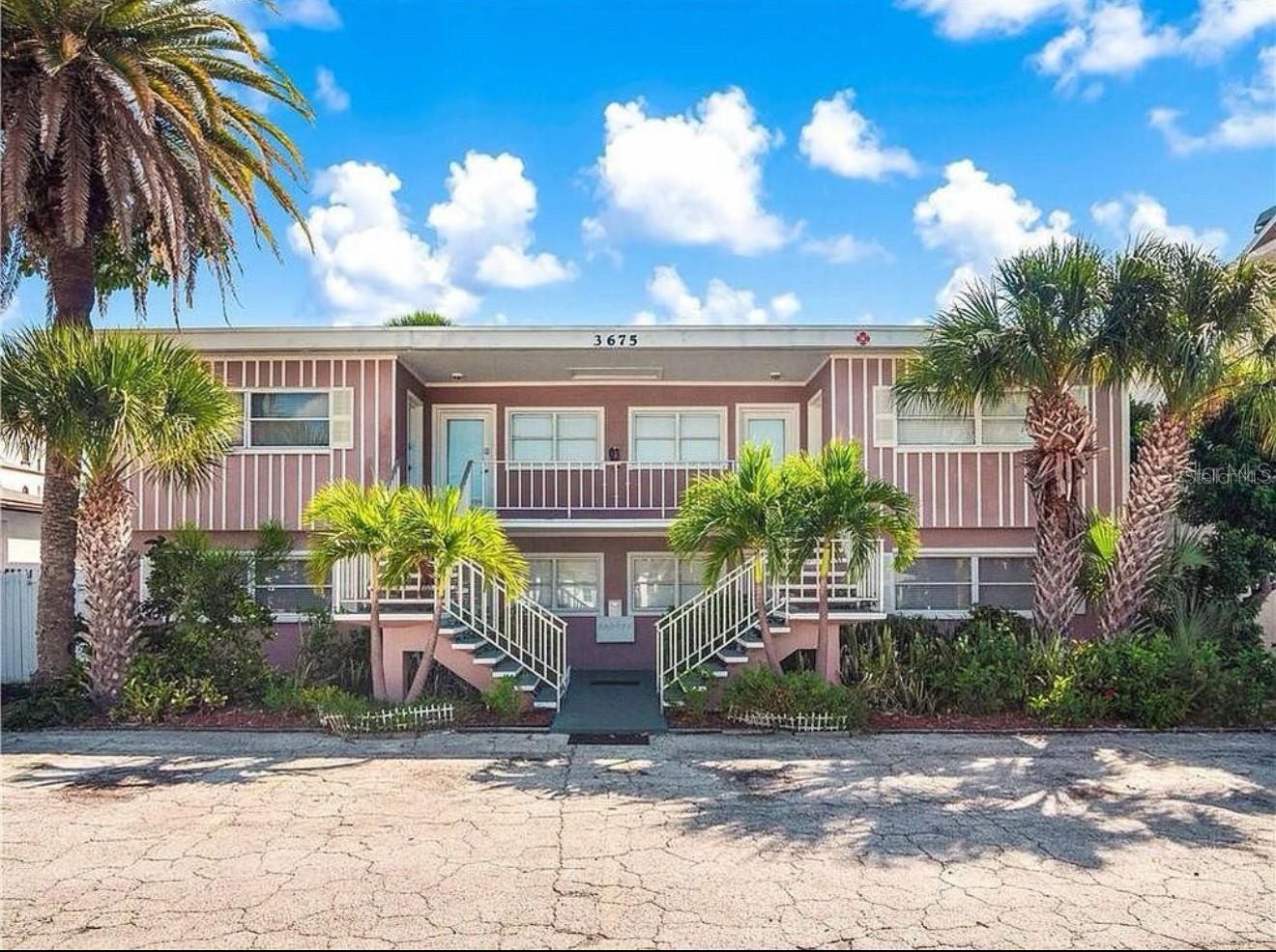 Image 4 of 38 For 3675 Gulf Boulevard 4