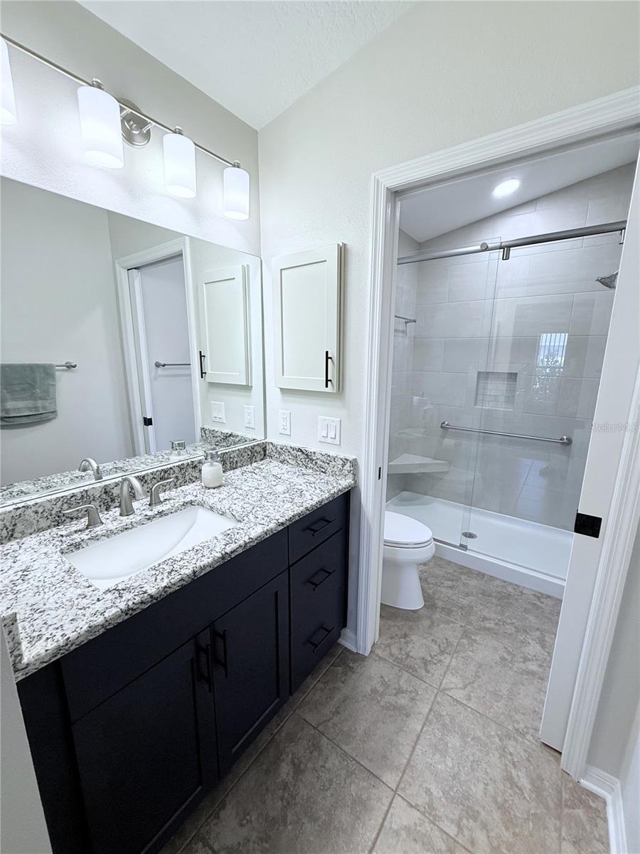 Image 11 of 81 For 663 Jamaica Circle