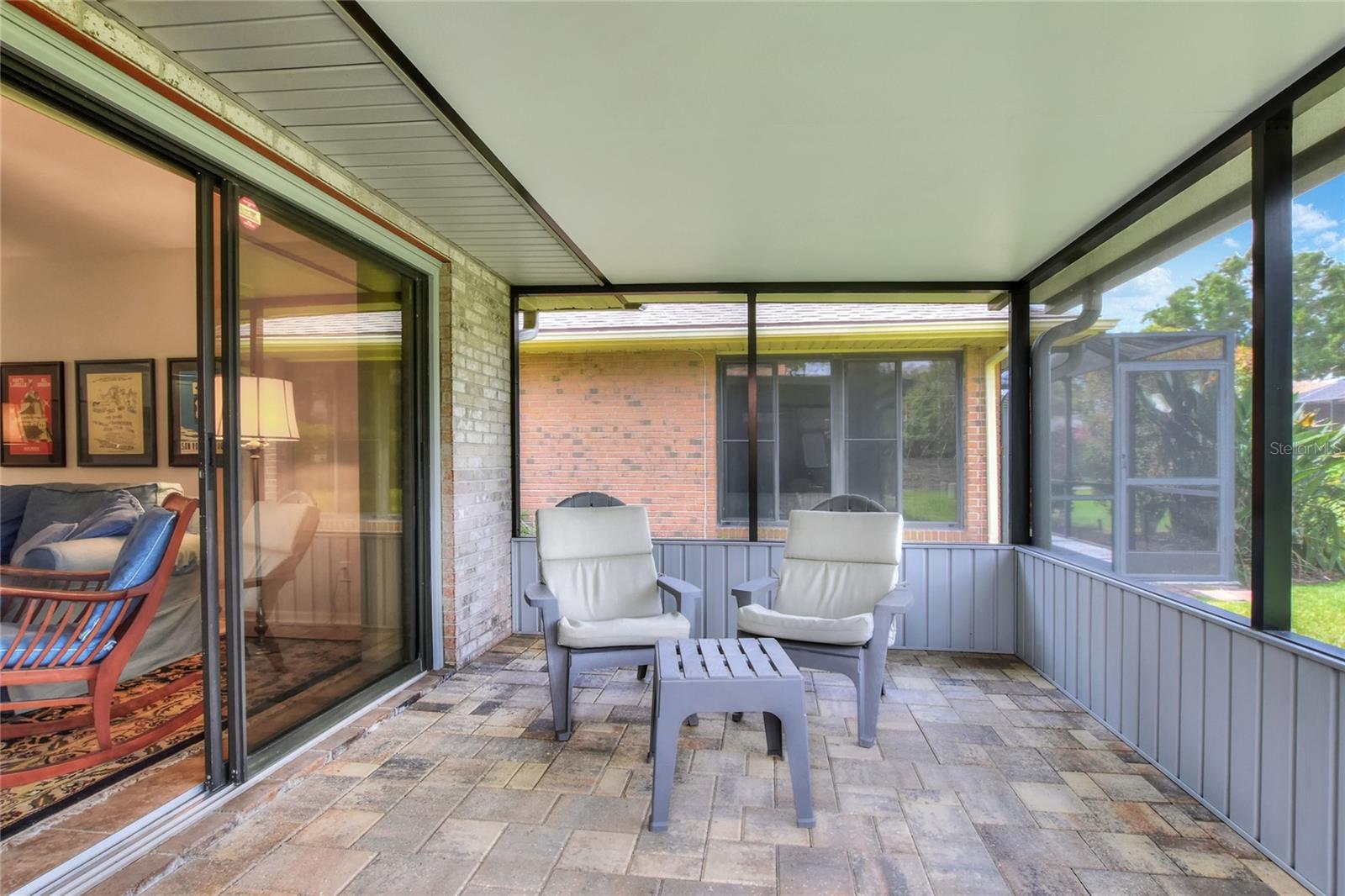 Image 30 of 81 For 663 Jamaica Circle