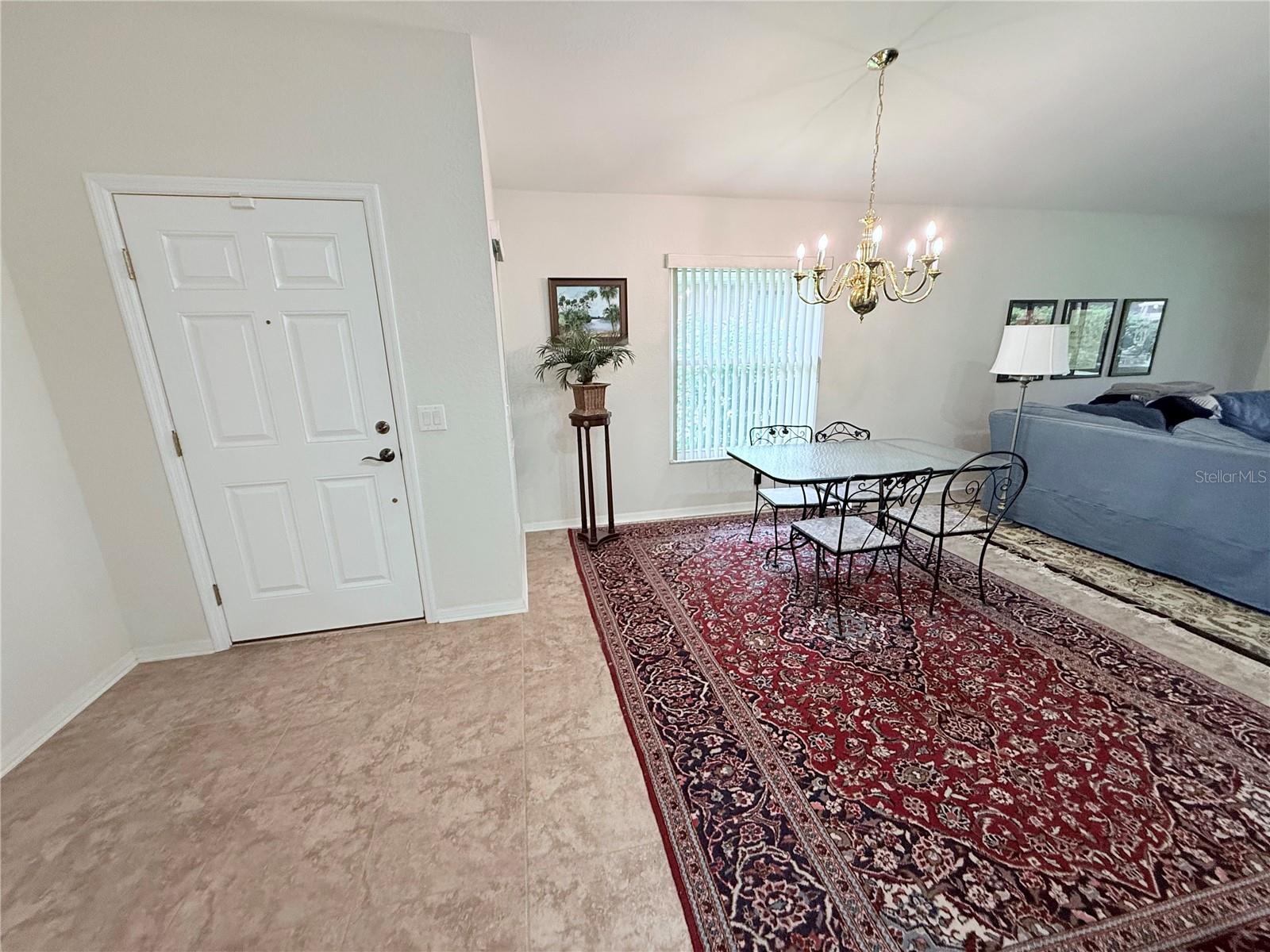 Image 4 of 81 For 663 Jamaica Circle