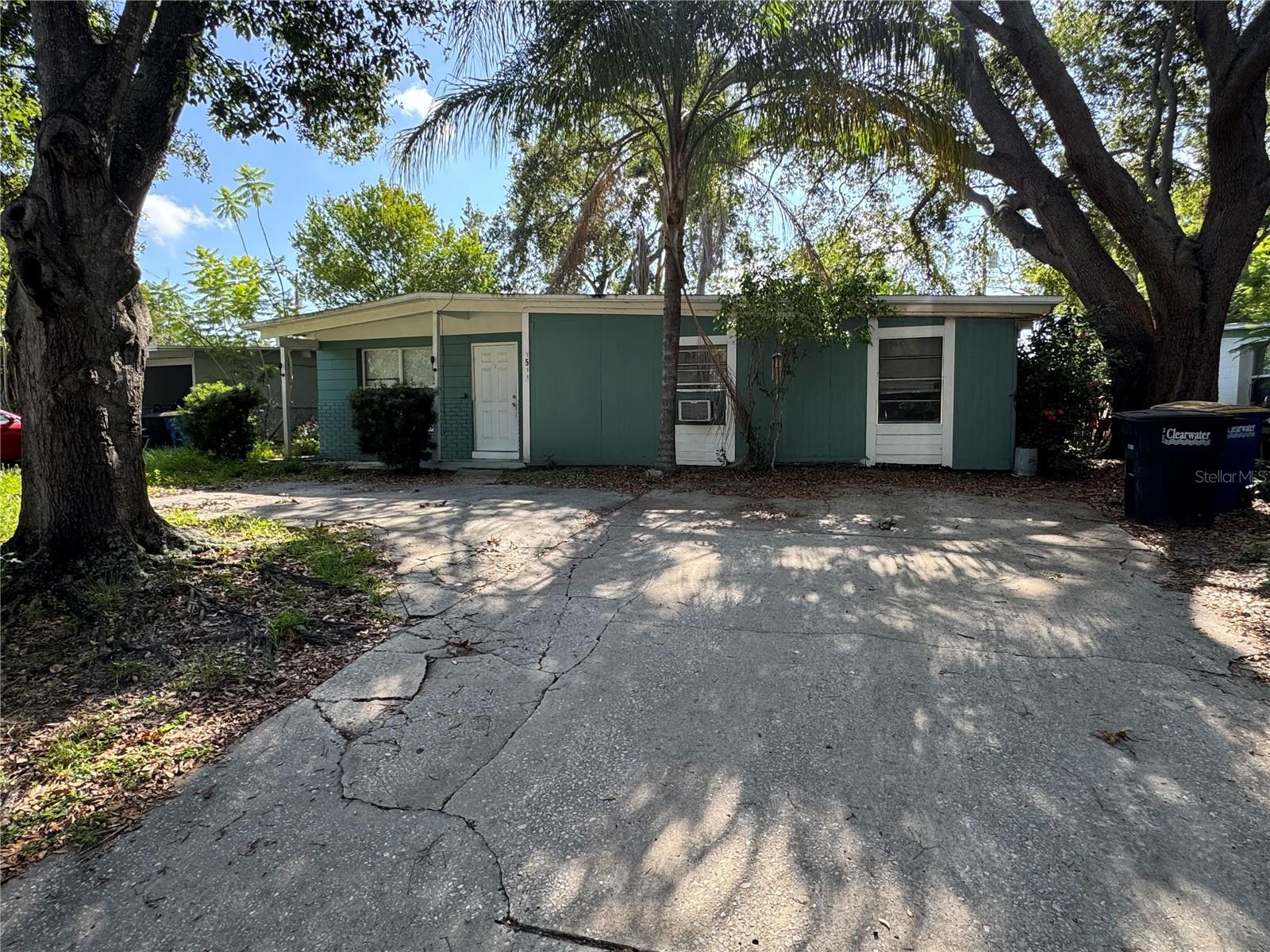 Listing Details for 1511 Lynn Avenue, CLEARWATER, FL 33755