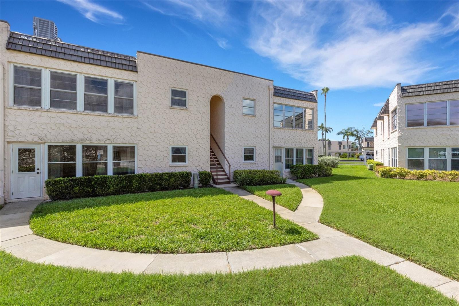 Image 25 of 35 For 221 Fernwood Circle 221