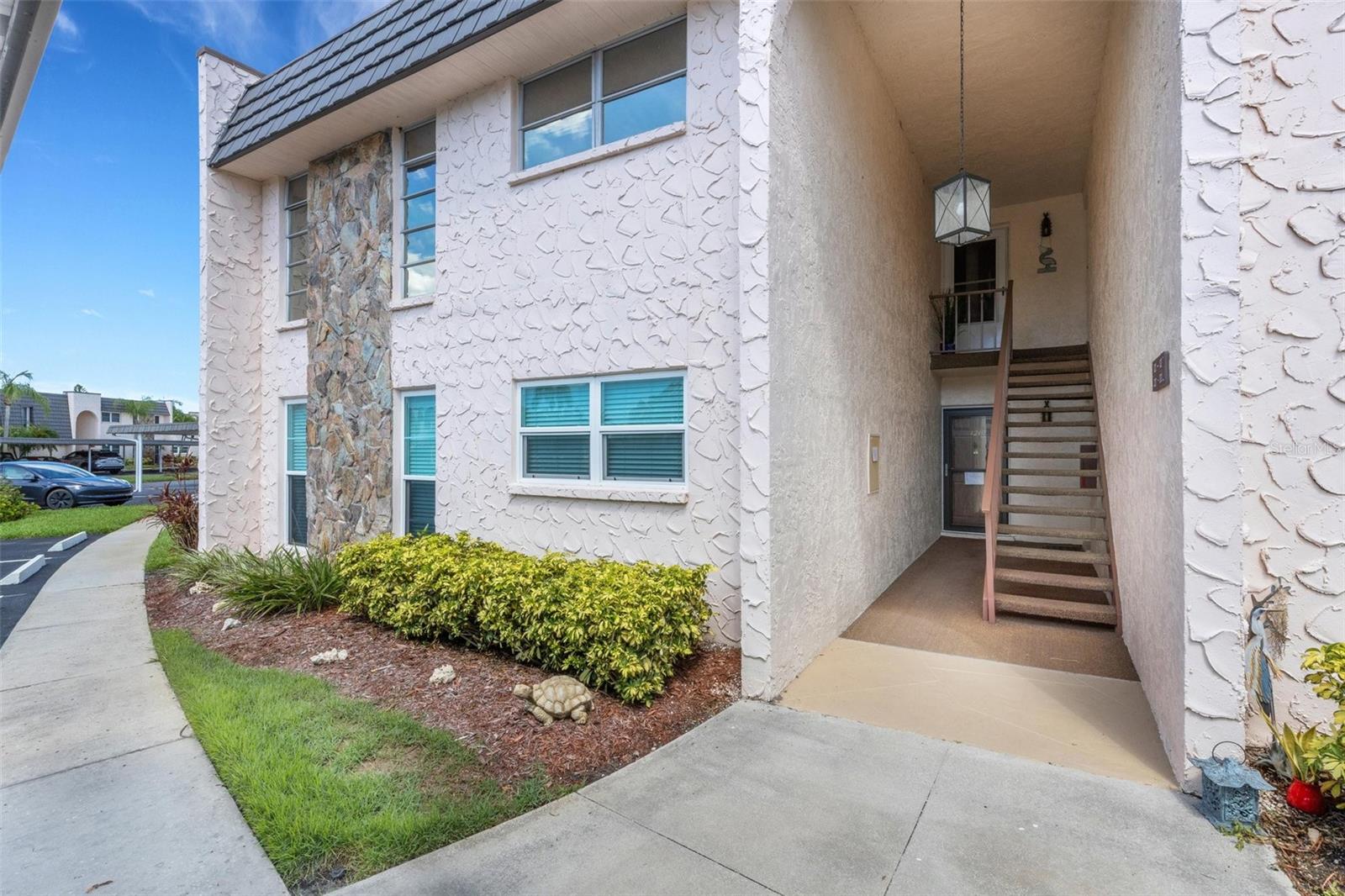 Image 5 of 35 For 221 Fernwood Circle 221