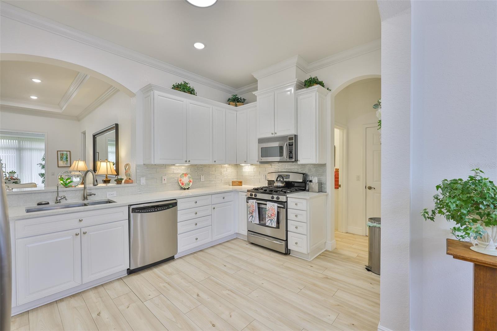 Image 16 of 42 For 2292 Sifield Greens Way 59