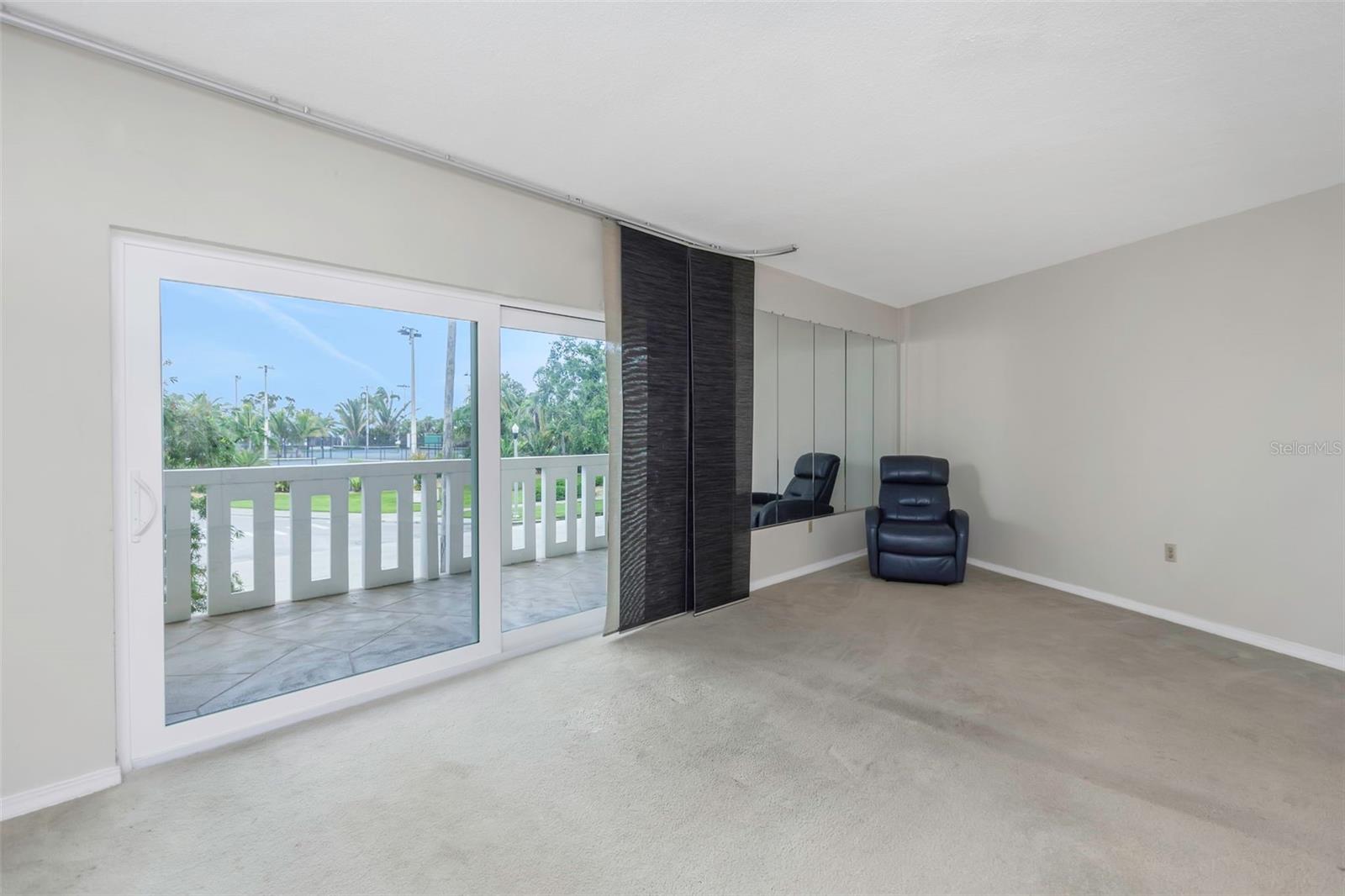 Image 10 of 57 For 1200 Shore Drive Ne 205