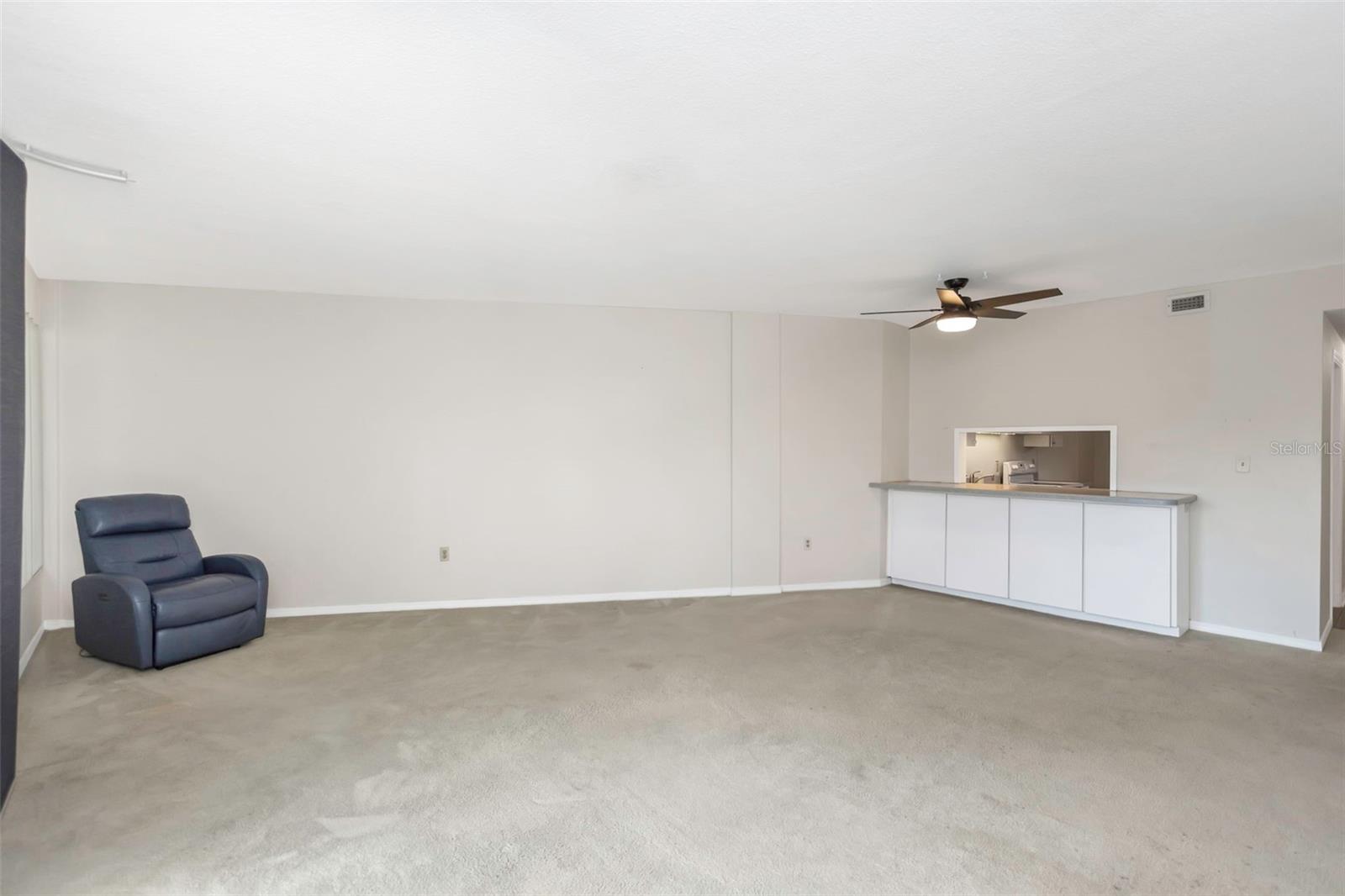 Image 11 of 57 For 1200 Shore Drive Ne 205