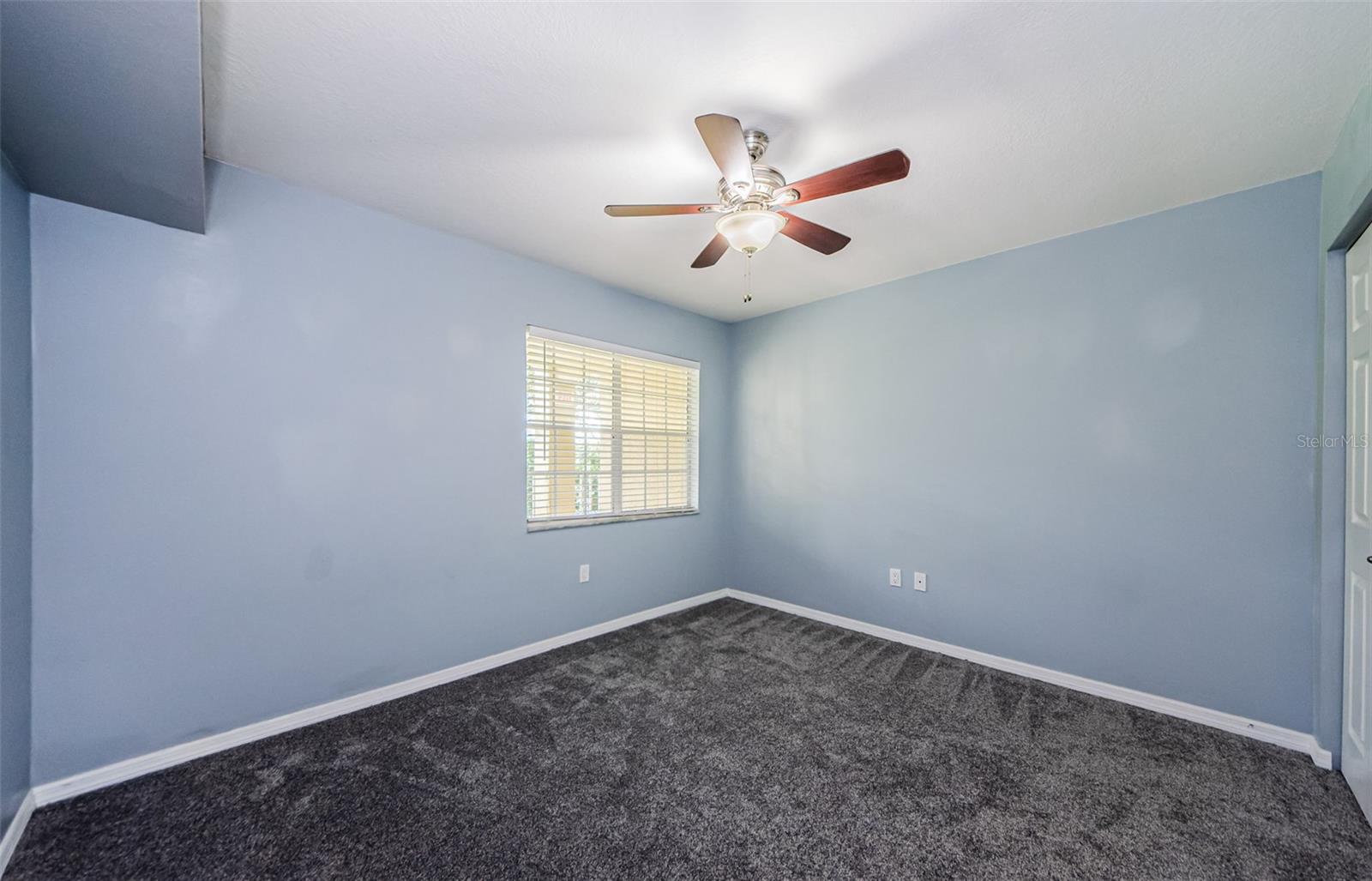 Image 24 of 68 For 2690 Coral Landings Boulevard 122