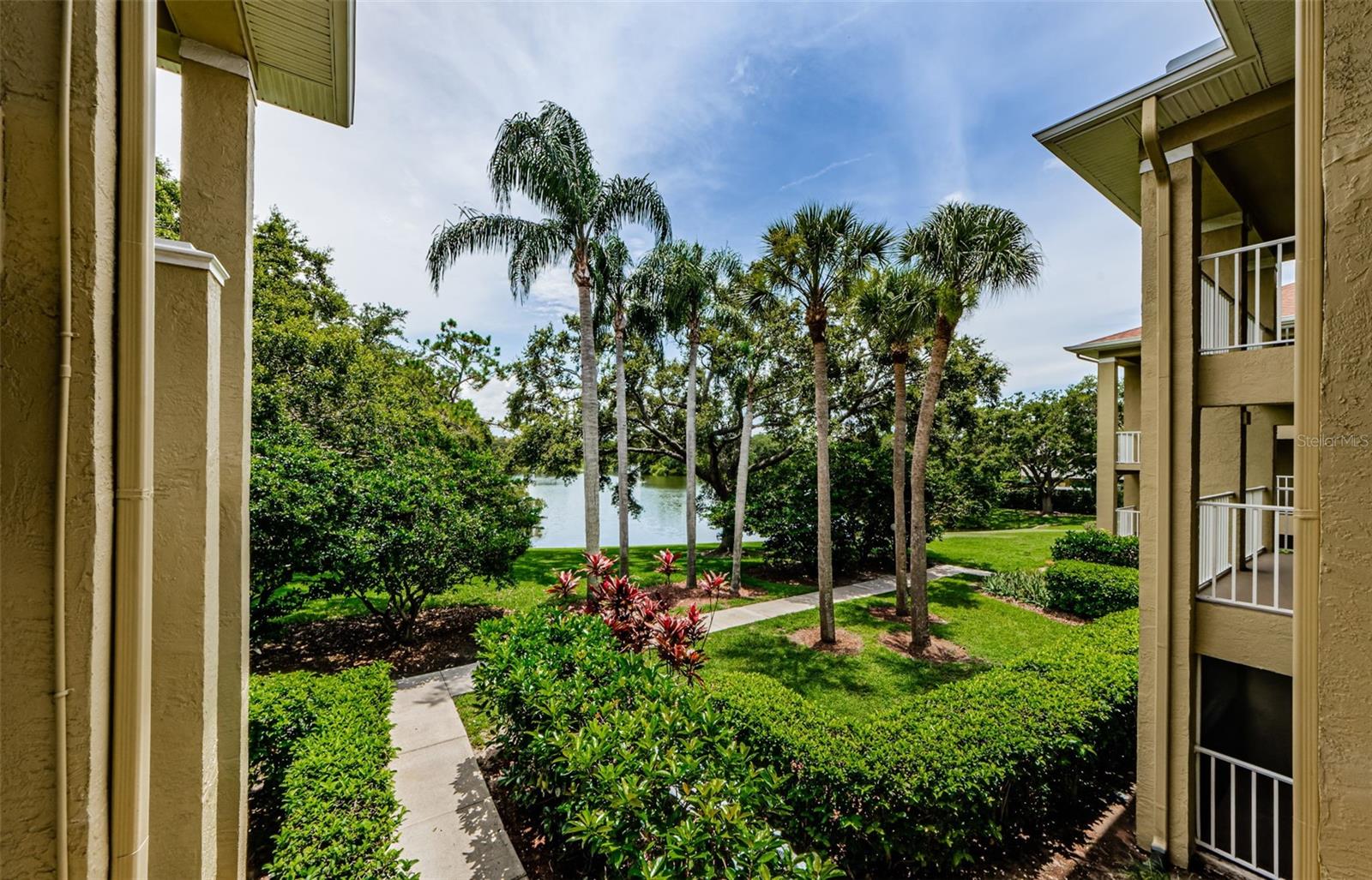 Image 6 of 68 For 2690 Coral Landings Boulevard 122