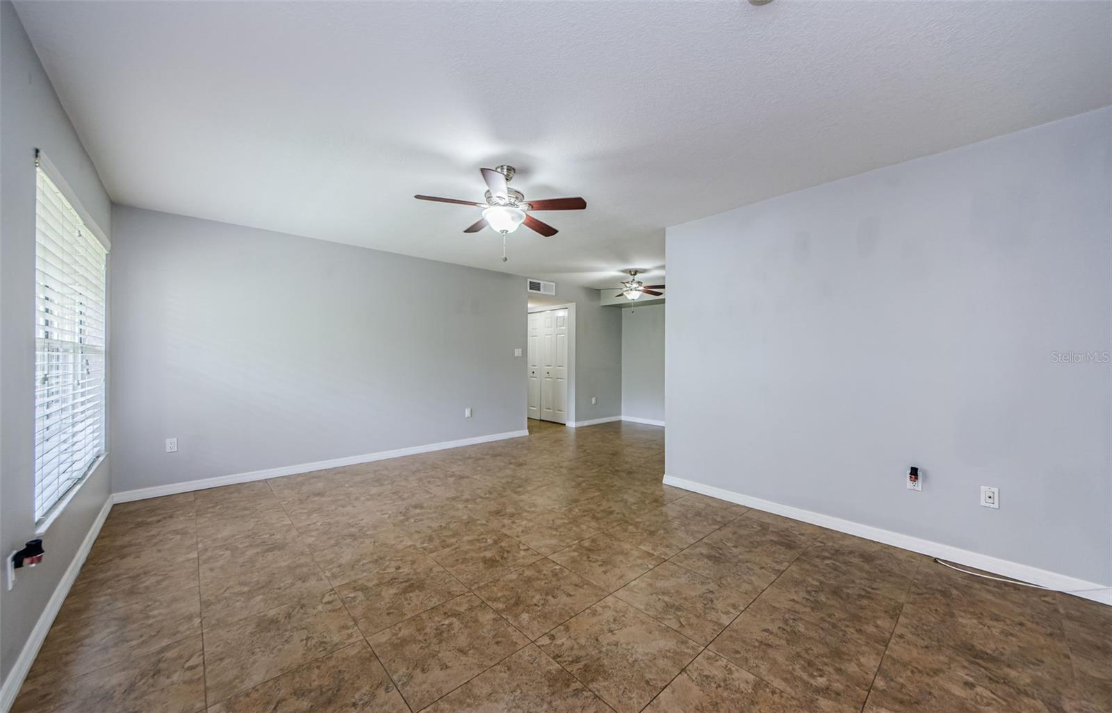 Image 7 of 68 For 2690 Coral Landings Boulevard 122