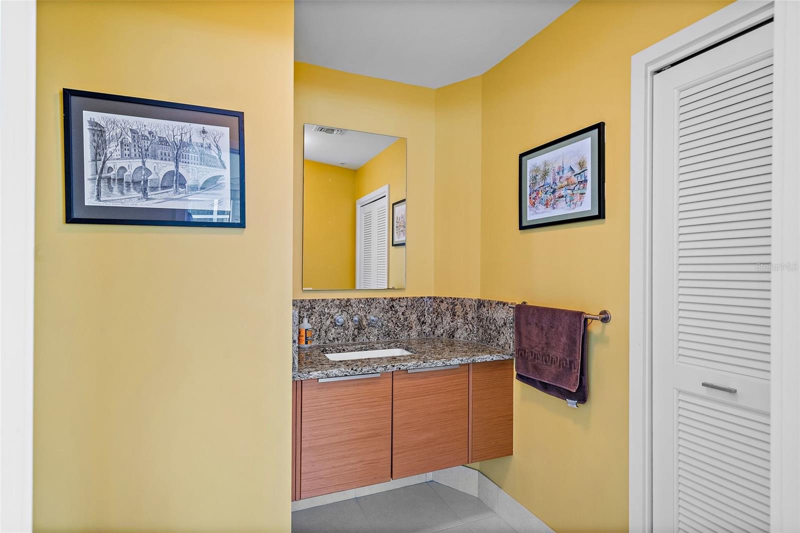 Image 17 of 28 For 175 1st Street S 1003