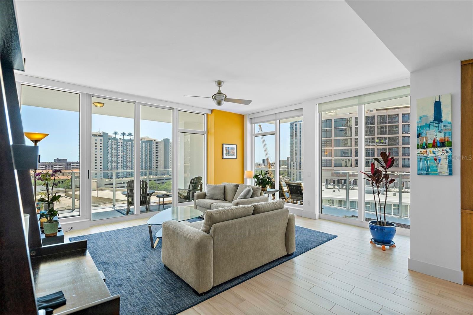 Image 2 of 28 For 175 1st Street S 1003