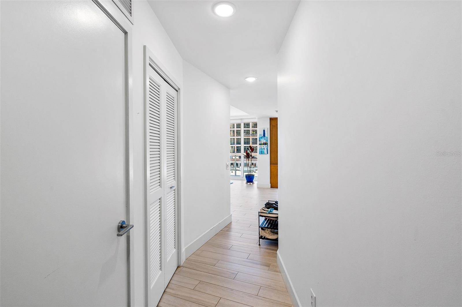 Image 25 of 28 For 175 1st Street S 1003