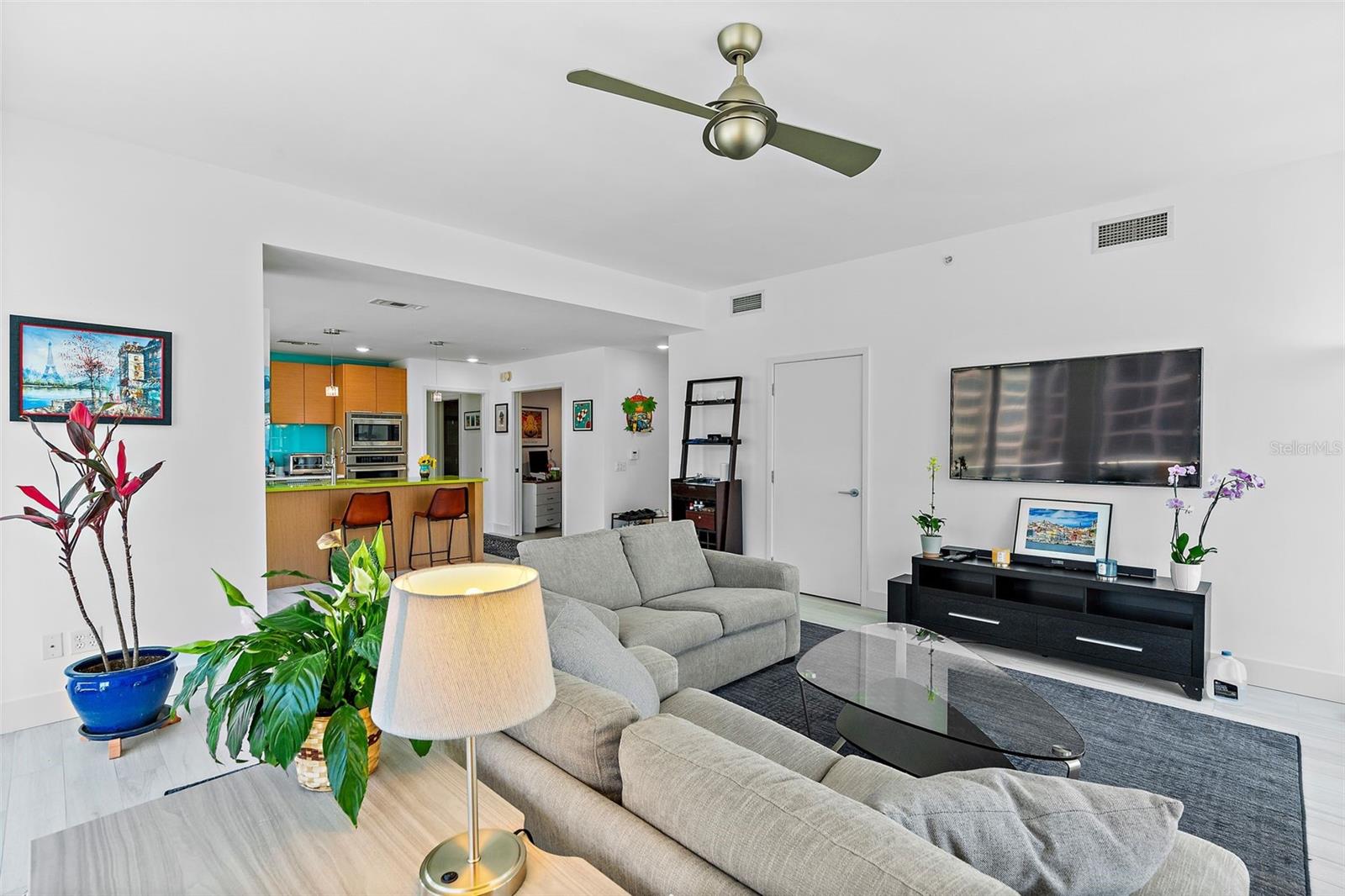 Image 6 of 28 For 175 1st Street S 1003