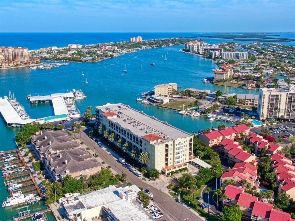 Listing photo id 10 for 200 Windward Passage 66