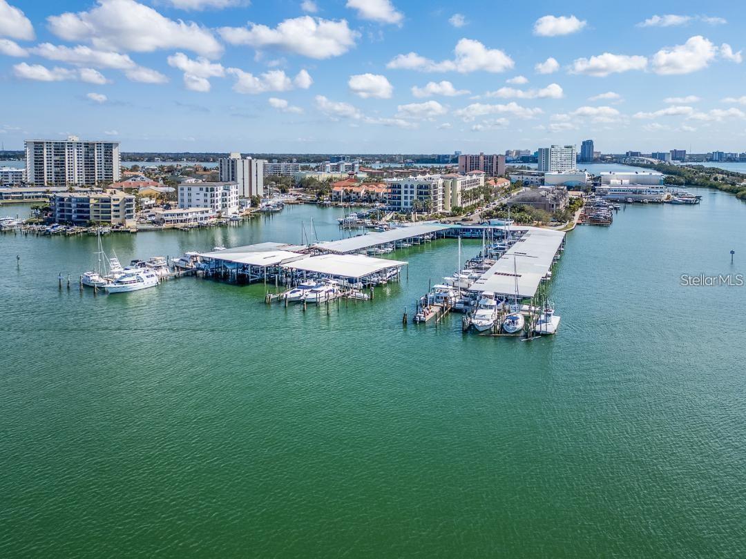 Listing photo id 12 for 200 Windward Passage 66