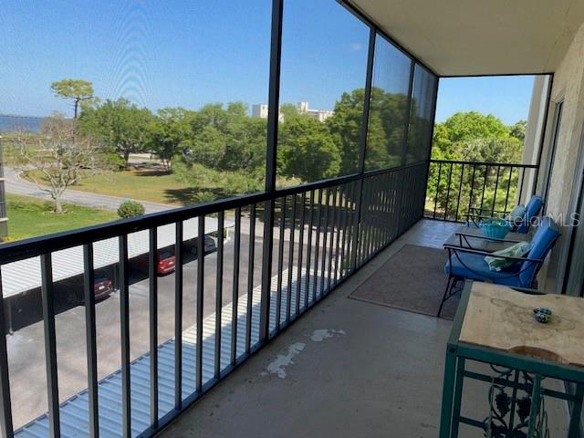 Image 31 of 51 For 2700 Cove Cay Drive 1-4a