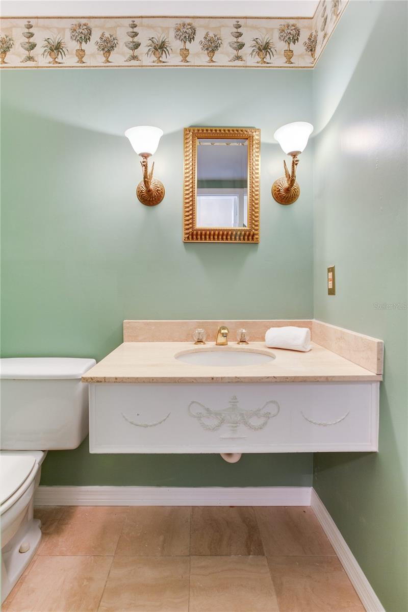 Image 18 of 84 For 4901 Estrella Street
