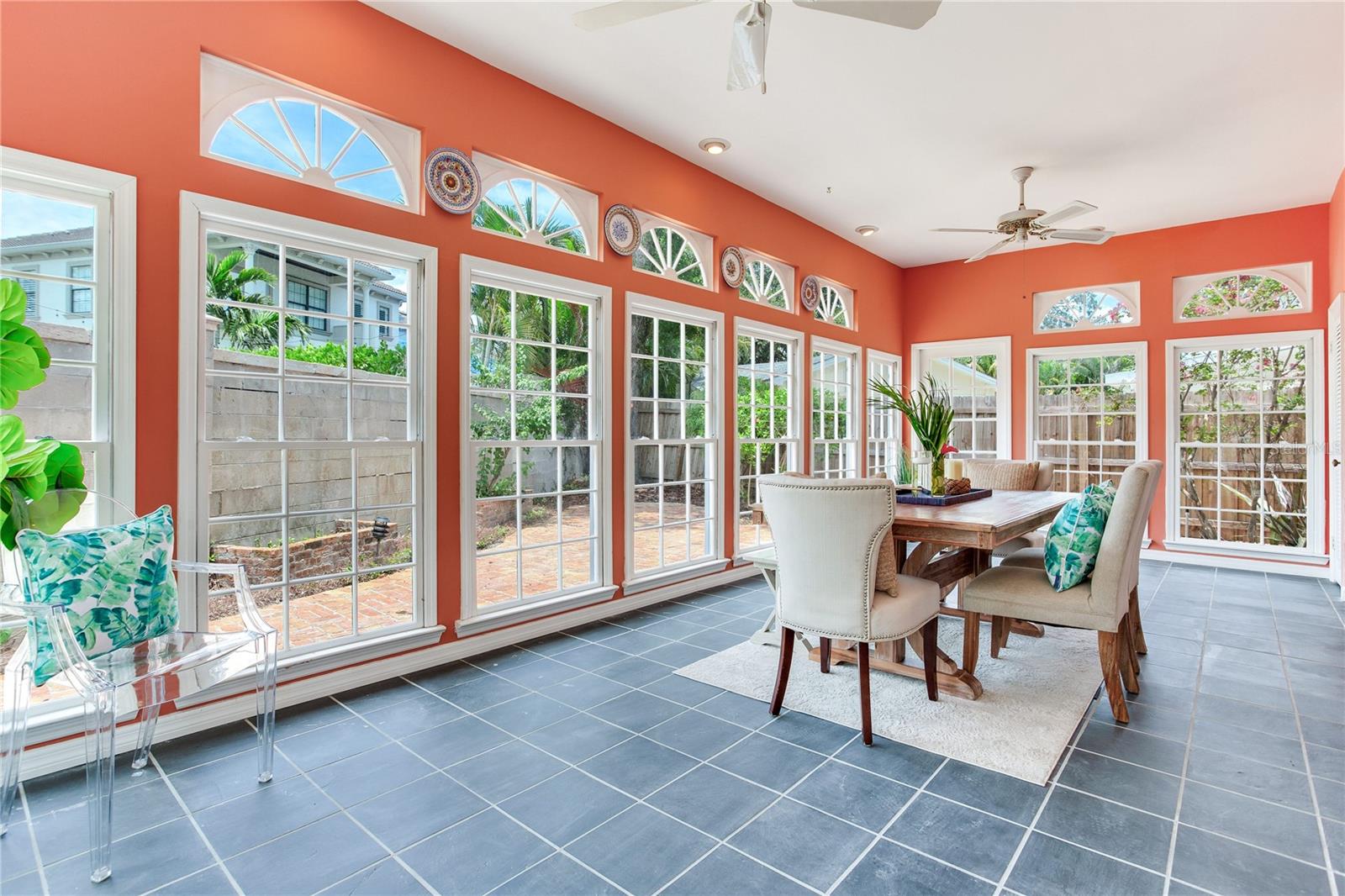 Image 31 of 84 For 4901 Estrella Street