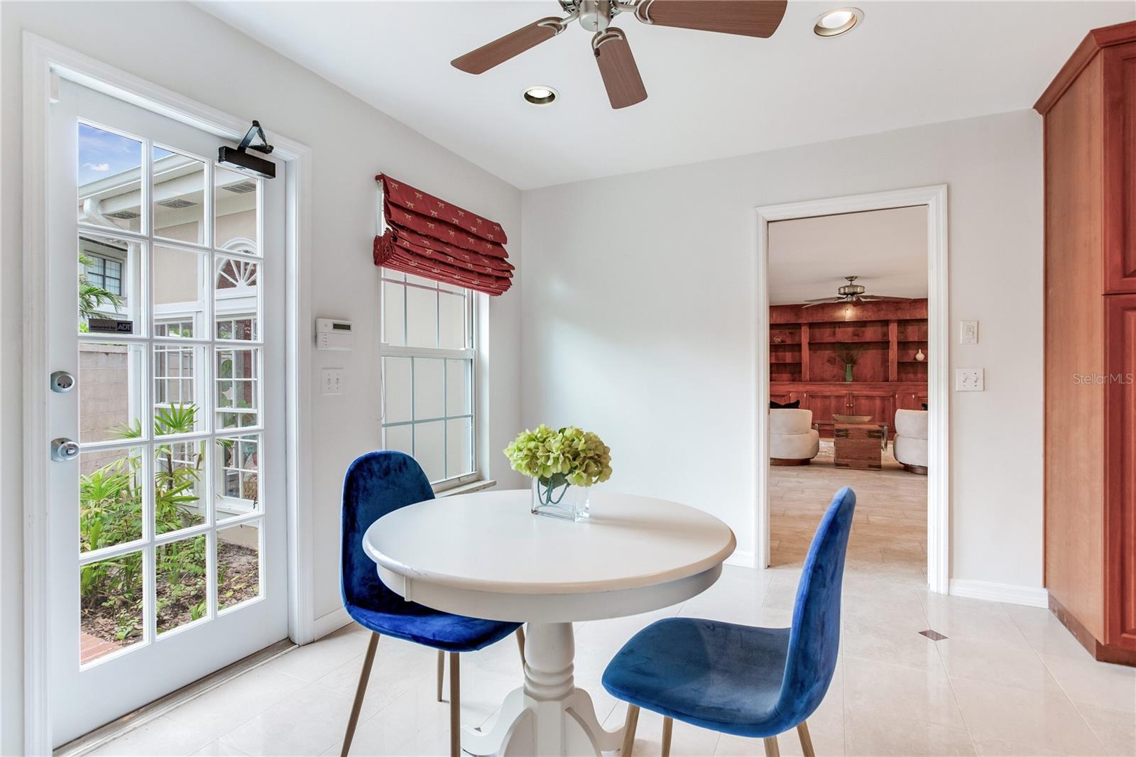 Image 34 of 84 For 4901 Estrella Street