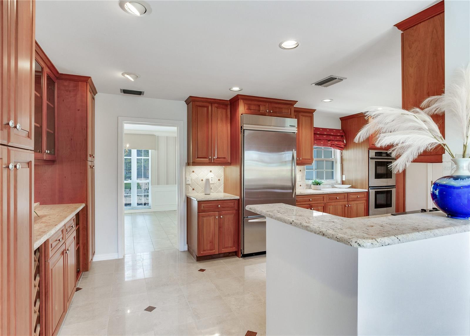 Image 35 of 84 For 4901 Estrella Street