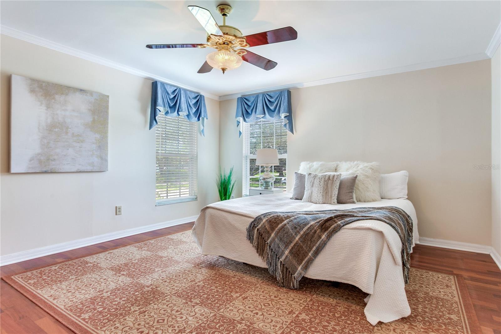 Image 46 of 84 For 4901 Estrella Street