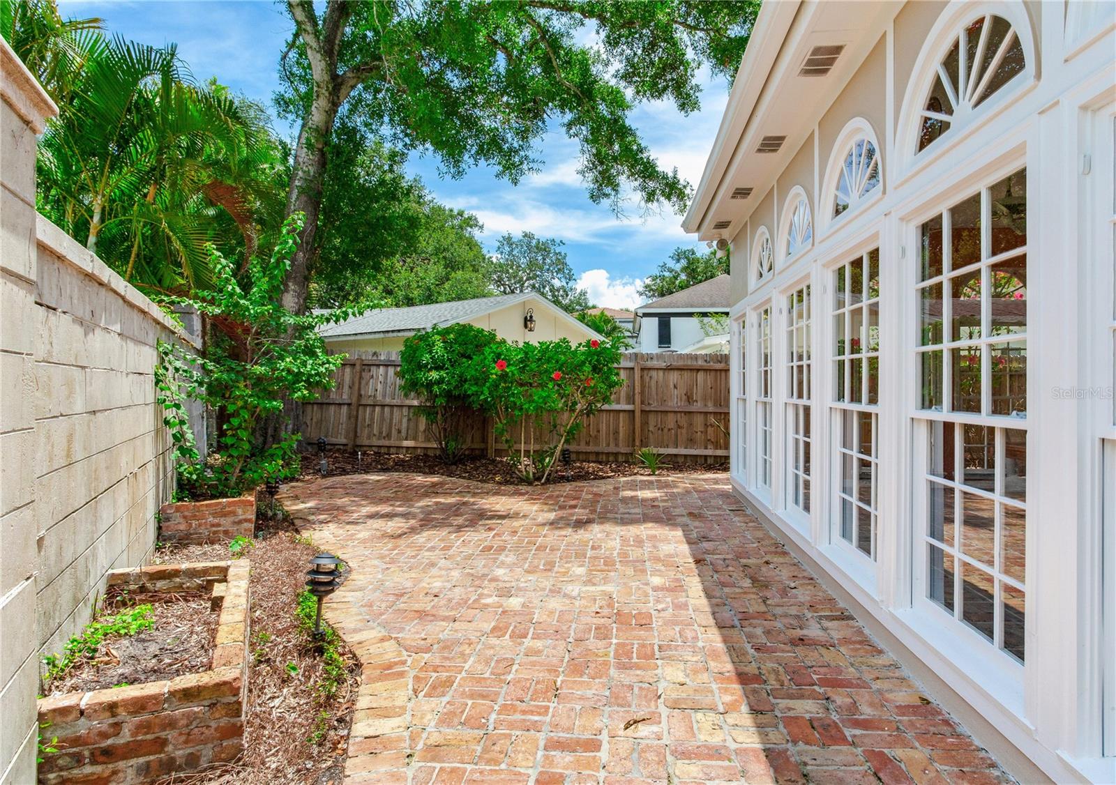 Image 69 of 84 For 4901 Estrella Street