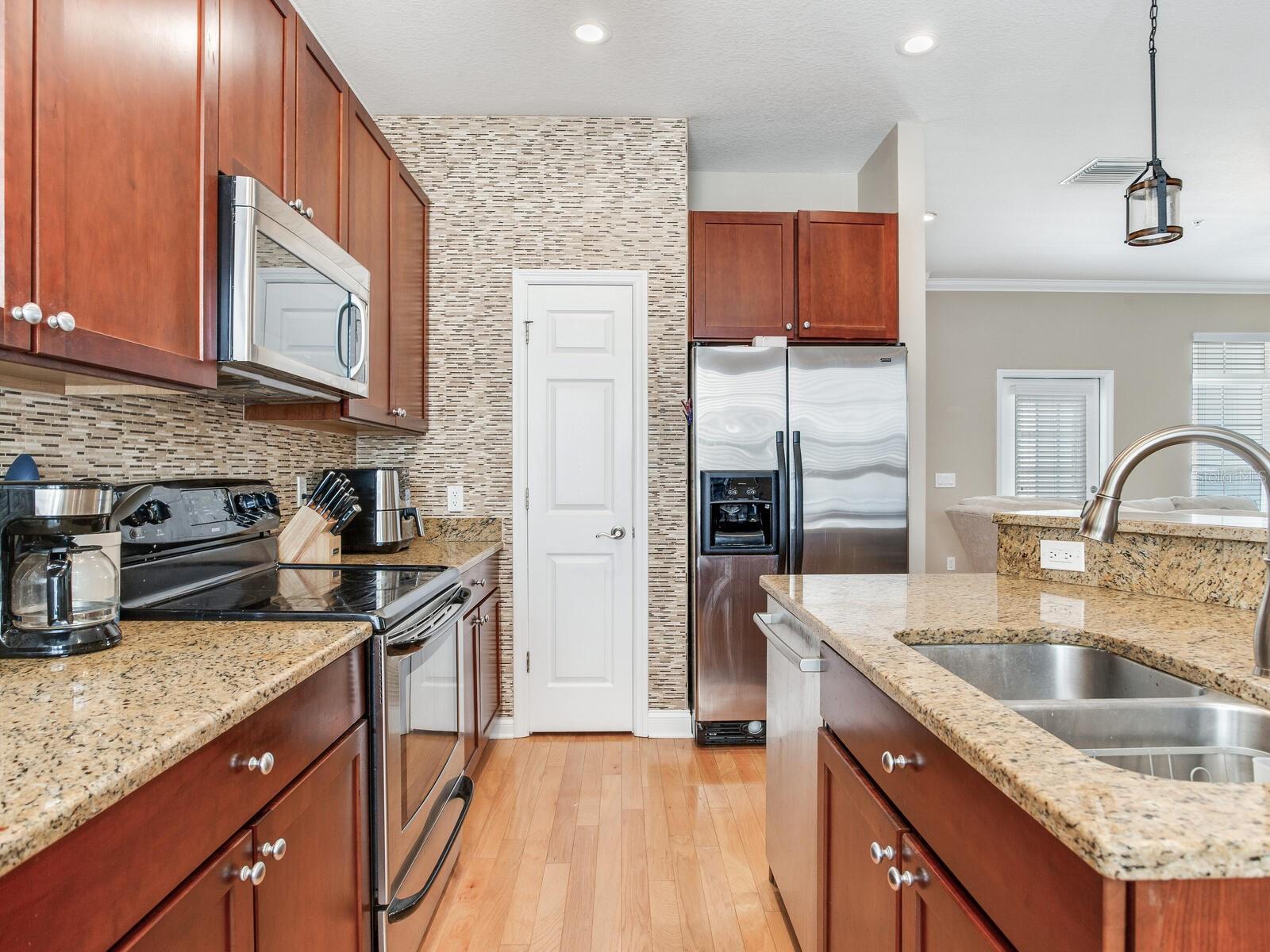 Image 15 of 35 For 4503 Legacy Park Drive