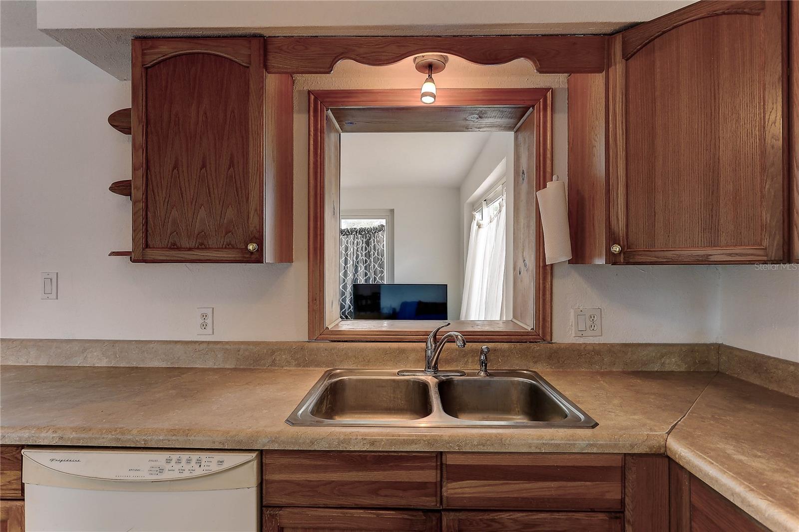 Image 15 of 29 For 3707 Cambridge Street