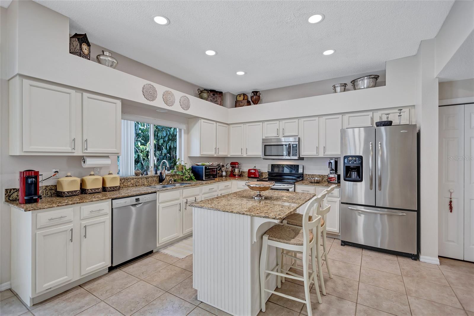 Image 11 of 60 For 9314 Heritage Oak Court