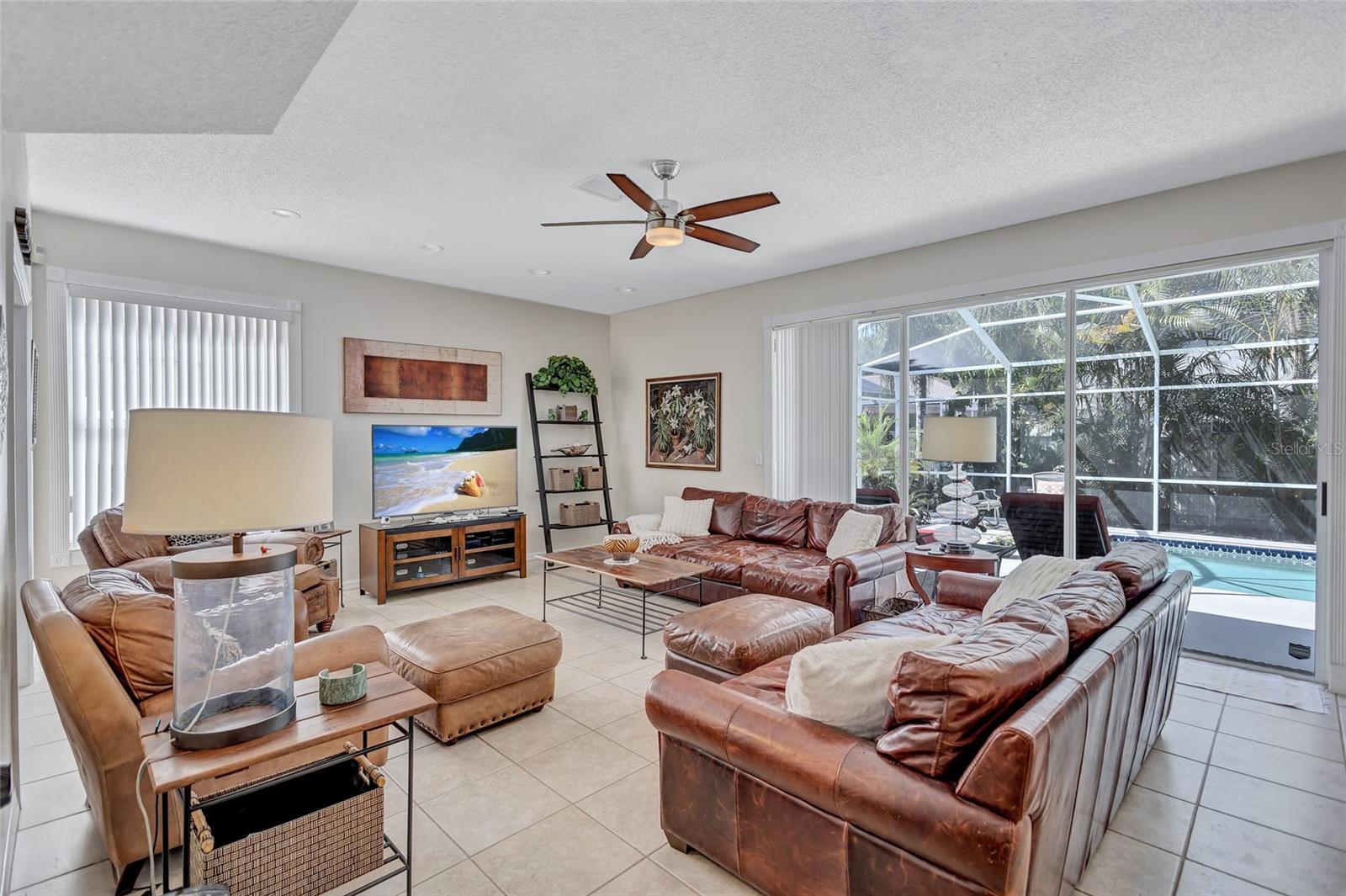 Image 18 of 60 For 9314 Heritage Oak Court
