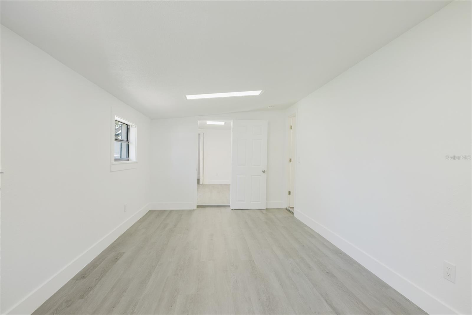 Image 13 of 32 For 7516 Obrien Street