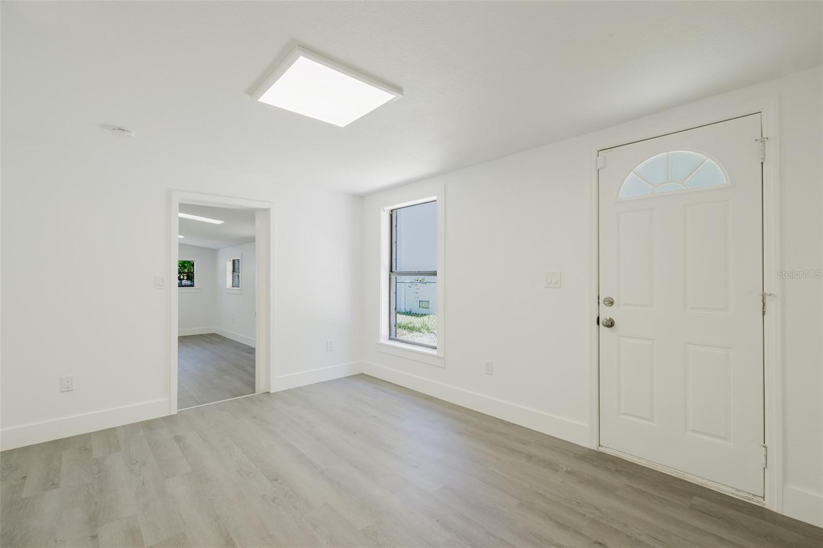 Image 15 of 32 For 7516 Obrien Street