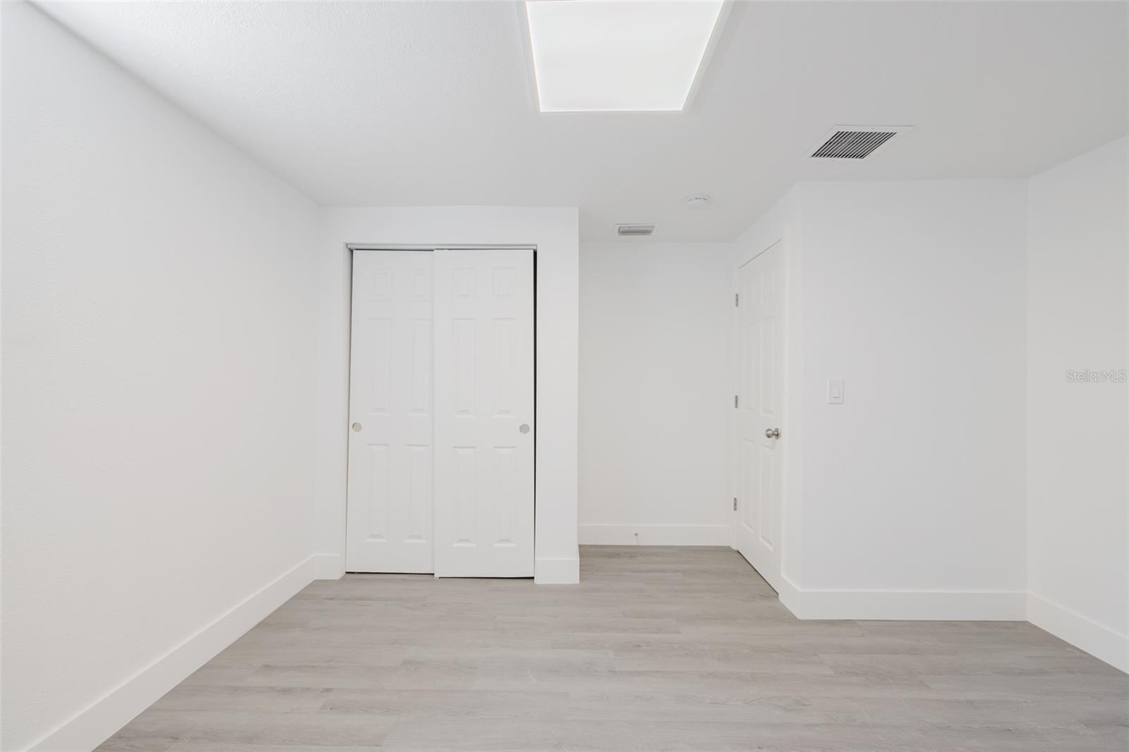 Image 22 of 32 For 7516 Obrien Street