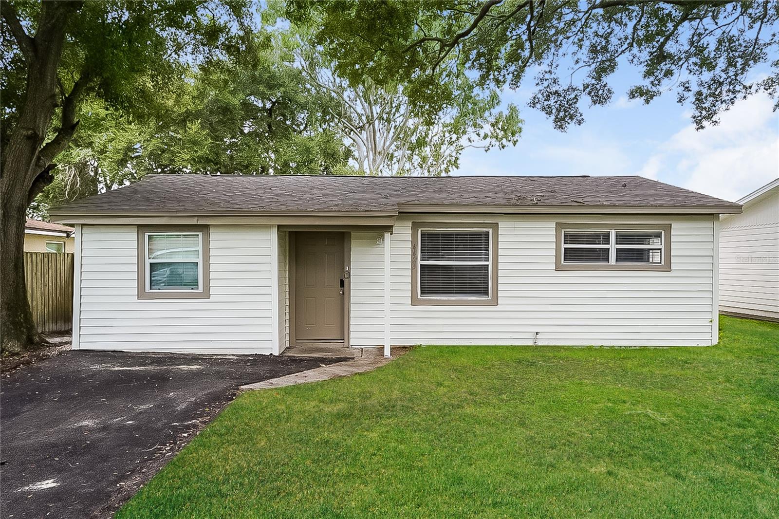 Details for 4423 73rd Street N, ST PETERSBURG, FL 33709